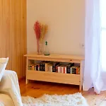 Apartmán Lofts - Cozy 2-level Loft With Fireplace & Mountain Views