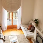 Daire Lofts - Cozy 2-level Loft With Fireplace & Mountain Views *