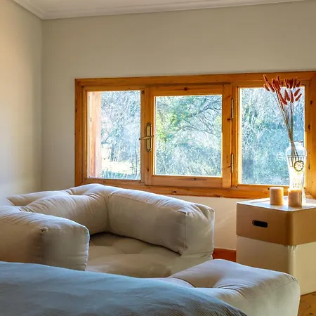 Lea's - Cozy With Mountain View Vitina