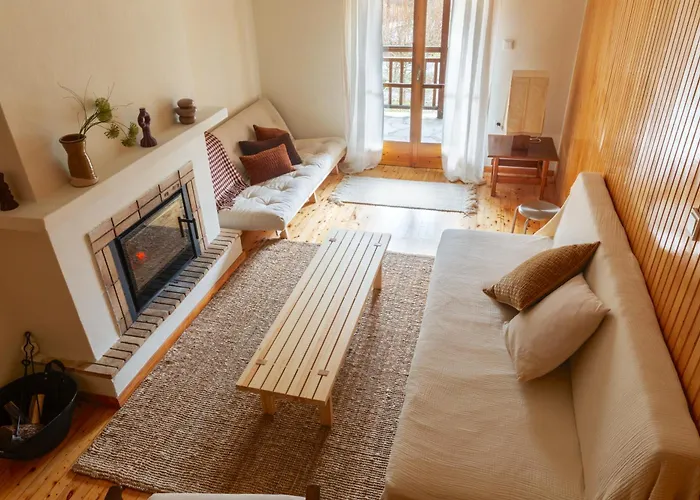 Lofts - Cozy 2-level Loft With Fireplace & Mountain Views