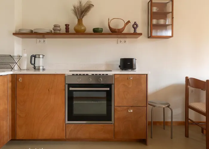 Lofts - Cozy 2-level Loft With Fireplace & Mountain Views *