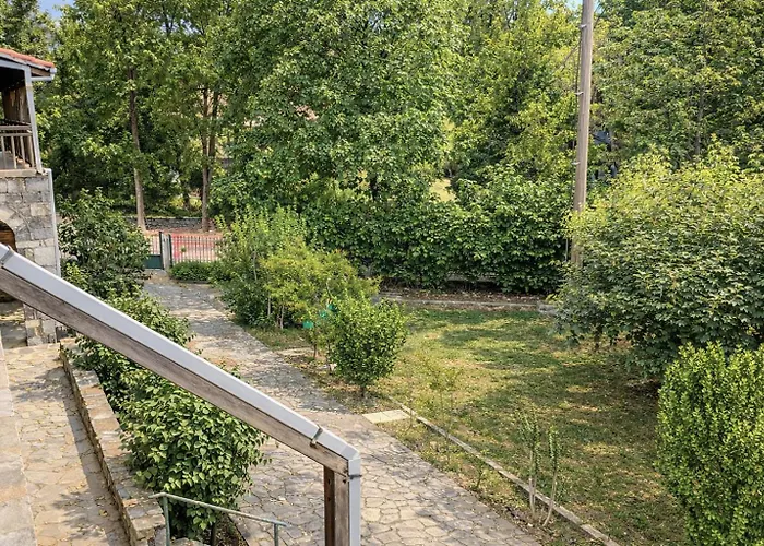 Lofts - Cozy 2-level Loft With Fireplace & Mountain Views Витина