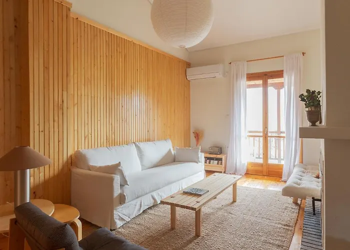 Apartman Lofts - Cozy 2-level Loft With Fireplace & Mountain Views *