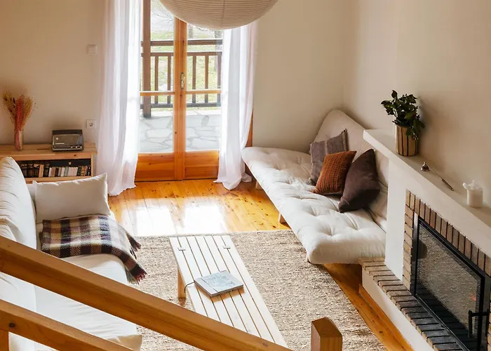 Lofts - Cozy 2-level Loft With Fireplace & Mountain Views * Витина